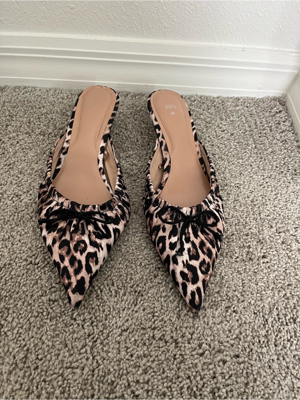 Zara Leopard Print Pointed Toe Kitten Heels - Beige & Black